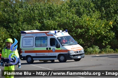 Fiat Ducato III serie
Pubblica Assistenza Val d'Arda
Allestita Aricar
Parole chiave: Fiat Ducato_IIIserie Ambulanza Reas_2011