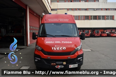 Iveco Daily VI serie
Vigili del Fuoco
Comando Provinciale di Bologna
Nucleo Soccorso Subacqueo Acquatico
Allestimento Magirus-Divitec
VF 29549
Parole chiave: Iveco Daily_VIserie VF29549