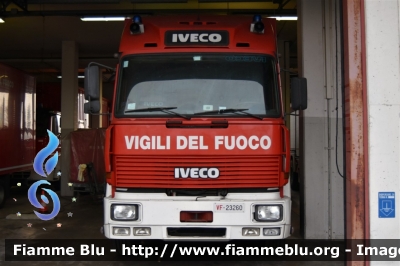 Iveco TurboStar 190-33
Vigili del Fuoco
Comando Provinciale di Bologna
Nucleo NBCR
Trasporto materiali Nucleo Travasi
VF 23260
Parole chiave: Iveco TurboStar_190-33 VF23260