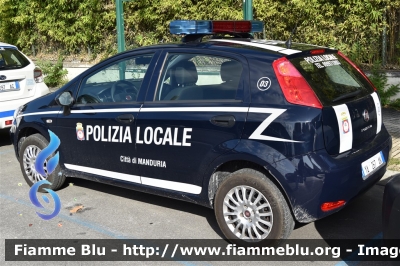 Fiat Punto VI serie
Polizia Locale
Manduria (TA)
POLIZIA LOCALE YA 267 AN
Parole chiave: Fiat Punto_VIserie POLIZIALOCALEYA267AN