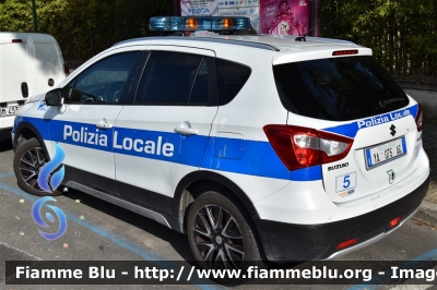 Suzuki S-Cross
Polizia Locale
Urbino (PU)
Allestimento Celiani
POLIZIA LOCALE YA 075 AG
Parole chiave: Suzuki S-Cross POLIZIALOCALEYA075AG Le_Giornate_della_Polizia_Locale_2019