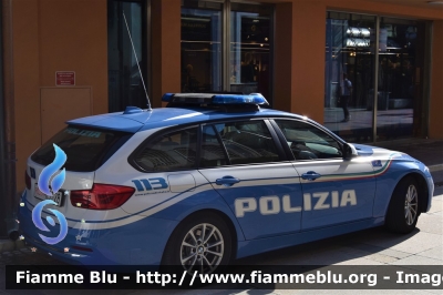 BMW 320 Touring F31 III restyle
Polizia di Stato
Polizia Stradale
Allestimento Focaccia
Decorazione Grafica Artlantis
POLIZIA M3528
Parole chiave: Bmw 318_Touring_F31_IIIrestyle POLIZIAM3528