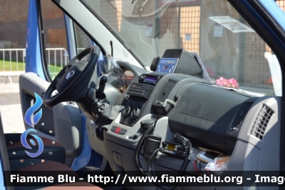 Fiat Ducato X250 
Polizia di Stato
 Servizio Sanitario
 Allestimento Fast
 POLIZIA H0879 
Parole chiave: Fiat Ducato_X250 Ambulanza PoliziaH0879 Festa_Della_Repubblica_2012