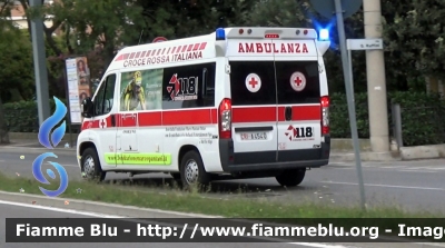 Fiat Ducato X250
Croce Rossa Italiana
Comitato Locale di Cesenatico
Veicolo convenzionato 118 Cesena Soccorso
Postazione estiva Cesenatico (FC)
Ambulanza allestita EDM
CRI A454D
Parole chiave: Fiat Ducato_X250 Ambulanza CRIA454D