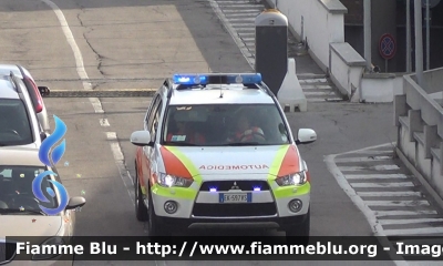 Mitsubishi Outlander II serie restyle
118 Romagna Soccorso
Azienda USL della Romagna
Ambito Territoriale di Rimini
"MIKE 13"
Automedica allestita Bertazzoni
Parole chiave: Mitsubishi Outlander_IIserie Automedica 118 Rimini