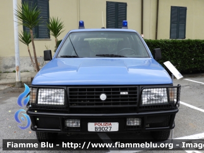 Fissore Magnum
Polizia di Stato
Reparto Mobile
Polizia B9027
Parole chiave: Fissore / Magnum / PoliziaB9027