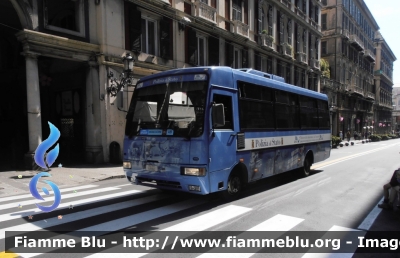 Iveco Cacciamali 100E18
Polizia di Stato
Polizia Stradale
"Pullman Azzurro"
in scorta al Giro d'Italia 2015
POLIZIA D7760 
Parole chiave: Iveco Cacciamali 100E18 Giro_Italia_2015 POLIZIAD7760