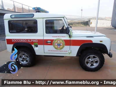 Land Rover Defender 90
Corpo Nazionale del Soccorso Alpino e Speleologico
XXXI Delegazione Levante Ligure
Stazione di La Spezia
Parole chiave: Land-Rover / Defender_90 / Soccorso_Alpino