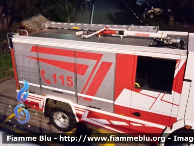 Man LE 280 B
Vigili del Fuoco
 Distretto della Val Di Sole
 Corpo Volontario di Pejo (TN)
 VF 9C5 TN
Parole chiave: Man / LE_280_B / VF9C5TN