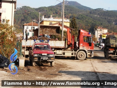 Iveco EuroTech 190E35
Vigili del Fuoco
Distretto di Riva del Garda
Corpo Volontario di Arco (TN)
VF Z83 TN
Alluvione Val di Vara (Liguria)
Parole chiave: Iveco EuroTech_190E35 VFZ83TN