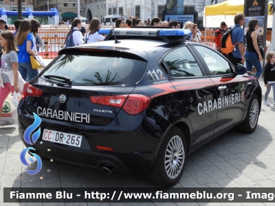 Alfa-Romeo Nuova Giulietta restyle 
Carabinieri
 Nucleo Operativo Radiomobile
 Allestita NCT Nuova Carrozzeria Torinese
 Decorazione Grafica Artlantis
 CC DR 265
Parole chiave: Alfa-Romeo / Nuova_Giulietta_restyle / CCDR265