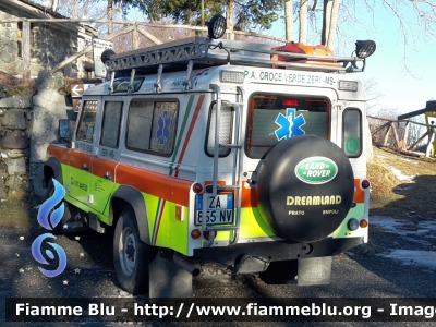 Land-Rover Defender 110 
Pubblica Assistenza Croce Verde Zeri (MS)
 Allestita CEVI Carrozzeria Europea 
Parole chiave: Land-Rover / Defender_110 / Ambulanza