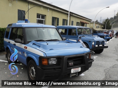 Land Rover Discovery II serie
Polizia di Stato
 Reparto Mobile
Polizia E1848
Versione con Ponte Radio HF di Governo
Parole chiave: Land-Rover / Discovery_IIserie / PoliziaE1848