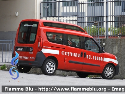 Fiat Doblò XL IV serie 
Vigili del Fuoco
 Comando Provinciale di Genova
 Allestimento Focaccia
 VF 28627
Parole chiave: Fiat/Doblò_XL_IVserie/VF28627