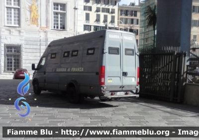 Iveco Daily III serie
Guardia di Finanza
GdiF 245 CA
Parole chiave: Iveco / Daily_IIIserie / GdiF