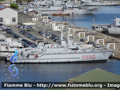 Nave M 5550 "Lerici" 
Marina Militare Italiana
 Cacciamine
 Classe Lerici
 In disarmo dal 2015 
Parole chiave: Nave / M5550 / Lerici