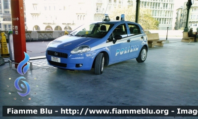 Fiat Grande Punto 
Polizia di Stato
Polizia Ferroviaria
POLIZIA F7279

Parole chiave: Fiat / Grande_Punto / POLIZIA / F7279