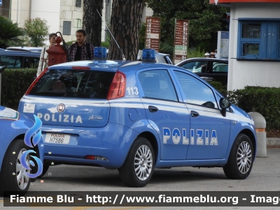 Fiat Grande Punto 
Polizia di Stato
 Polizia di Frontiera
 POLIZIA H7586
Parole chiave: Fiat / Grande_Punto / POLIZIAH7586