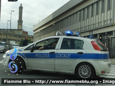 Fiat Grande Punto
Polizia Locale Genova
 POLIZIA LOCALE YA 411 AK 
Parole chiave: Fiat/Grande_Punto/POLIZIALOCALEYA411AK