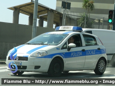 Fiat Grande Punto 
Polizia Locale Genova
 POLIZIA LOCALE YA 959 AG
Parole chiave: Fiat / Grande_Punto / POLIZIALOCALEYA959AG