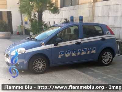 Fiat Grande Punto
Polizia di Stato
 Polizia Ferroviaria
 Con logo celebrativo dei 110 anni della specialità
 POLIZIA H1706
Parole chiave: Fiat / Grande_Punto / POLIZIAH1706