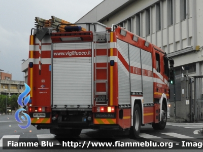 Mercedes-Benz Actros 1841 II serie 
Vigili del Fuoco
 Comando Provinciale di Genova
 AutoPompaSerbatoio allestimento Bai
 VF 22596
Parole chiave: Mercedes-Benz/Actros_1841_IIserie/VF22596