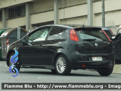 Fiat Grande Punto 
Vigili del Fuoco
 Comando Provinciale di Genova
 *Automezzo proveniente da confisca*
 VF 27695
Parole chiave: Fiat / Grande_Punto / VF27695