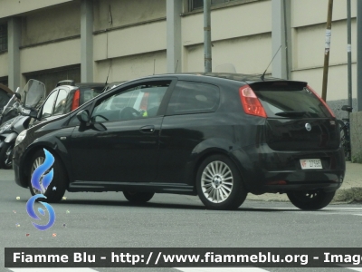 Fiat Grande Punto 
Vigili del Fuoco
 Comando Provinciale di Genova
 *Automezzo proveniente da confisca*
 VF 27695
Parole chiave: Fiat / Grande_Punto / VF27695