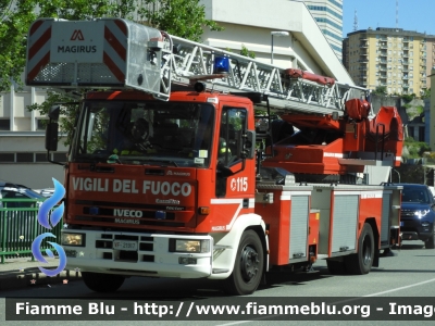 Iveco EuroFire 150E27 I serie
Vigili del Fuoco
 Comando Provinciale di Genova
 VF 21917
Parole chiave: Iveco / EuroFire_150E27_Iserie / VF21917