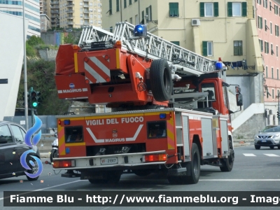 Iveco EuroFire 150E27 I serie
Vigili del Fuoco
 Comando Provinciale di Genova
 VF 21917
Parole chiave: Iveco / EuroFire_150E27_Iserie / VF21917