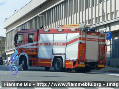 Mercedes-Benz Actros 1841 II serie
Vigili del Fuoco
 Comando Provinciale di Genova
 AutoPompaSerbatoio allestimento Bai
 VF 22596 
Parole chiave: Mercedes-Benz/Actros_1841_IIserie/VF22596