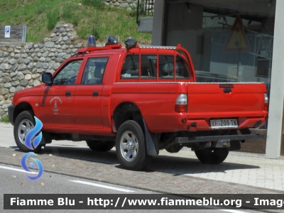 Mitsubishi L200 III serie 
Vigili del Fuoco
 Distretto della Val Di Sole
 Corpo Volontario di Pellizzano (TN)
 VF Z09 TN 
Parole chiave: Mitsubishi / L200_IIIserie / VFZ09TN