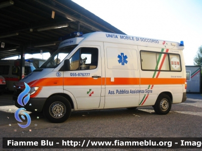 Mercedes-Benz Sprinter II serie
Pubblica Assistenza Signa (FI)
Ambulanza tipo A
Allestimento Alessi & Becagli (FI)
Sigla: SIGNA 5
Parole chiave: Mercedes-Benz Sprinter_IIserie Ambulanza