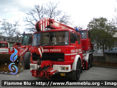 Fiat 697NP
Vigili del Fuoco
Distaccamento di Fabriano (AN)
AutoGru da 16 ton allestimento Cristanini
VF 10682
Parole chiave: Fiat 697NP VF10682 Santa_Barbara_VVF_2011