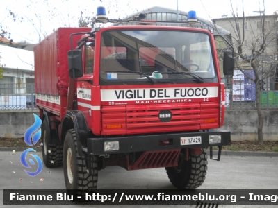 Man-Meccanica F99 4x4
Vigili del Fuoco
Distaccamento di Fabriano (AN)
Carro puntellamenti
VF 17429
Parole chiave: MAN MECCANICA_F994X4 VF17429 SANTA_BARBARA_2011