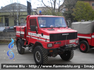 Bremach Fauno 4x4
Vigili del Fuoco
Comando Provinciale di Ancona
Distaccamento di Fabriano (AN)
Antincendio Boschivo allestimento Rampini
VF 17791
Parole chiave: Bremach Fauno_4x4 VF17791 Santa_Barbara_VVF_2011