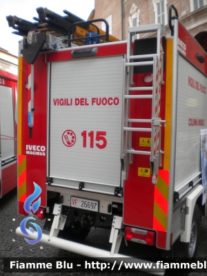 Iveco Daily 55S17 4x4 IV serie restyle
Vigili del Fuoco
Comando Provinciale di Ancona
Colonna Mobile Regionale
Polisoccorso allestimento Iveco-Magirus
VF 26697
Parole chiave: Iveco Daily_55S17_4x4_IVserie_restyle VF26697 Pompieropoli_2012