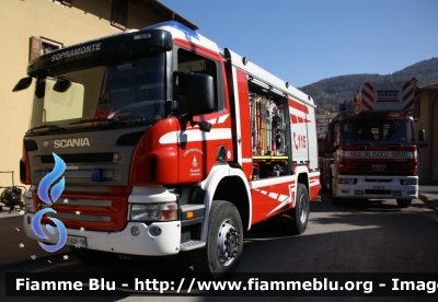 Scania P380 4x4 I serie
Vigili del Fuoco
Unione Distrettuale di Trento
Corpo Volontario di Sopramonte (TN)
AutoPompaSerbatoio allestimento Rosenbauer
VF 4D0 TN
Parole chiave: Scania P380_4x4_Iserie VF4D0TN