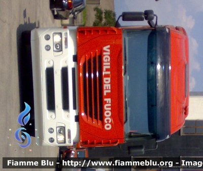 Iveco Stralis AS I serie
Vigili del Fuoco
Comando Provinciale di Belluno
VF 25787
Parole chiave: Iveco Stralis_AS_Iserie VF25787