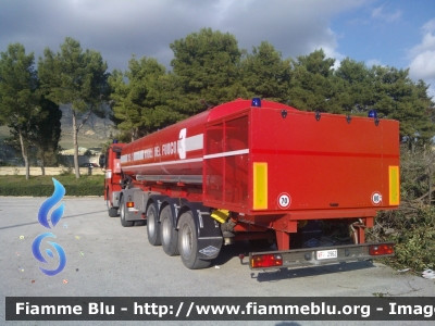 Sacim
Vigili del Fuoco
Comando Provinciale di Trapani
Distaccamento Aeroportuale di Pantelleria (TP)
VF R 2962
Parole chiave: Mercedes-Benz Actros_2044_IIserie VF23220 Sacim VFR2962