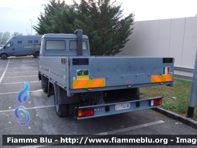 Iveco Zeta 50-9
Guardia di Finanza
GdiF 724 AE
Parole chiave: Iveco Zeta_50-9 GdiF724AE