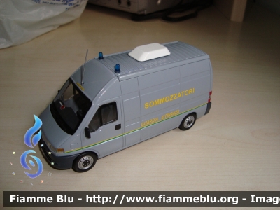 Fiat Ducato II serie
Guardia di Finanza
Sommozzatori
Modello in scala 1/43
Parole chiave: Fiat Ducato_IIserie