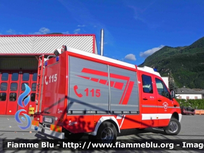 Mercedes-Benz Sprinter 4x4 III serie
Vigili del Fuoco Volontari Laives (BZ)
Freiwillige Feuerwehr Leifers
Allestimento Rosenbauer
VF FW 31Z
Parole chiave: Mercedes-Benz Sprinter_4x4_IIIserie VFFW31Z