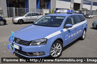 Volkswagen Passat Variant VII serie
Polizia di Stato
Polizia Stradale in servizio sull'Autostrada A10 "dei fiori"
Parole chiave: Volkswagen Passat_Variant_VIIserie