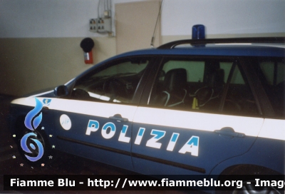 Fiat Marea Weekend I serie
Polizia di Stato
Polizia Stradale in servizio sull'Autostrada A21 Torino - Piacenza
Automezzo allestito Giorgetti Car
Parole chiave: Fiat Marea_Weekend_Iserie