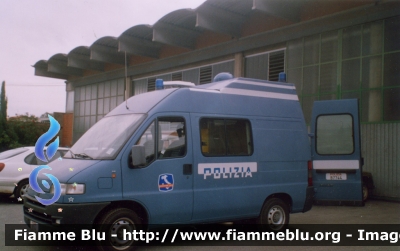 Fiat Ducato II serie
Polizia di Stato
Polizia Stradale in servizio sulla rete di Autostrade per l'Italia
Automezzo allestito Giorgetti Car
POLIZIA B7744
Parole chiave: Fiat Ducato_IIserie POLIZIAB7744