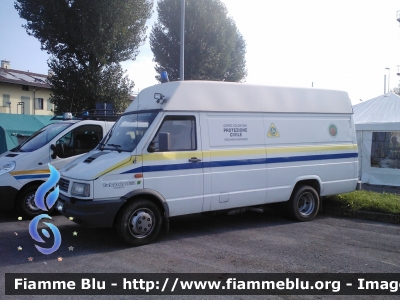 Iveco Daily II serie
Corpo Volontari Protezione Civile
Peschiera Borromeo MI
Parole chiave: Lombardia (MI) Protezione_civile Iveco Daily_IIserie