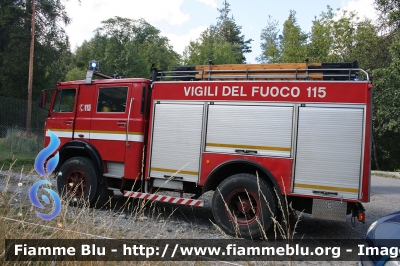 Iveco OM 160
Vigili del Fuoco
Comando Provinciale di Torino
Distaccamento di Oulx (TO)
AutoPompaSerbatoio allestimento Baribbi
VF 13208
Parole chiave: Iveco OM 160 VF13208