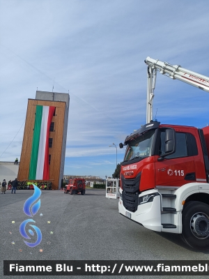 Iveco S-Way
Vigili del Fuoco
Comando Provinciale di Grosseto
Snorkel 31m allestimento Rosenbauer
VF 33557
Santa Barbara 2024
Parole chiave: Iveco S_Way VF33557