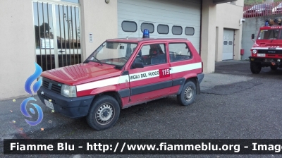 Fiat Panda 4x4 II serie
Vigili del Fuoco
Comando Provinciale di Grosseto
Distaccamento permanente di Arcidosso (GR)
*Santa Barbara 2016*
-Si ringrazia il personale del distaccamento per la cortesia*
Parole chiave: Fiat Panda 4x4 II serie VF16688 Santa_Barbara_2016